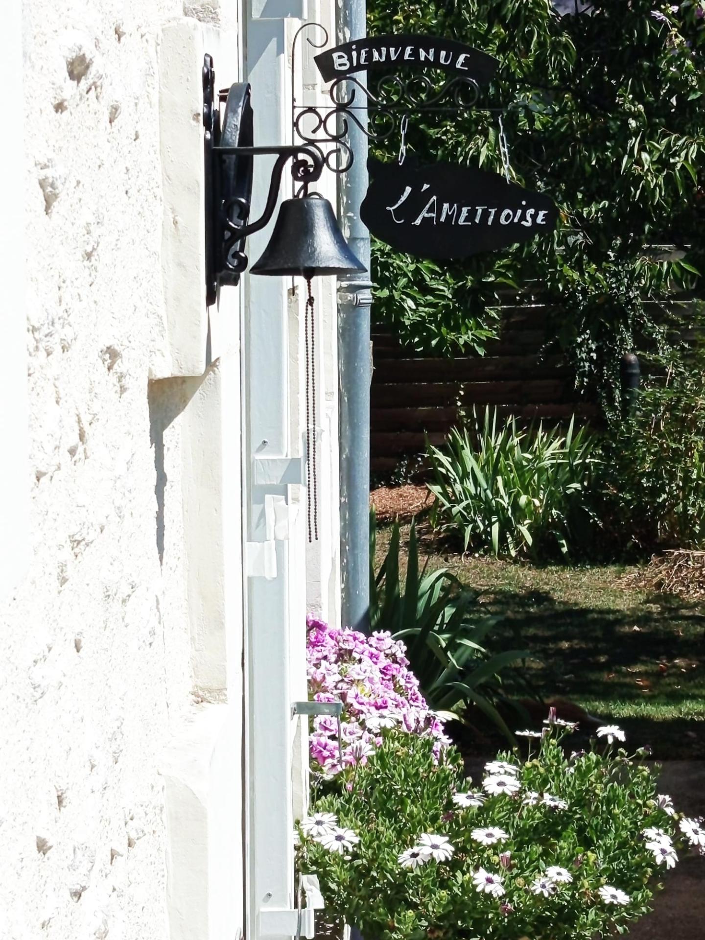 L amettoise accueil et pancartes